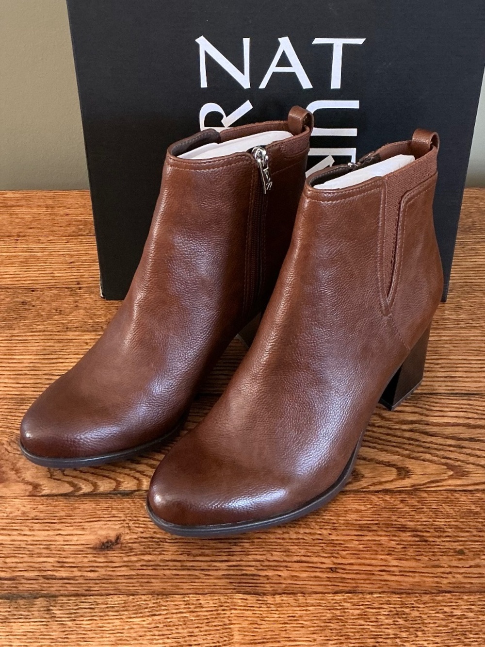 NEW Naturalizer Ankle Boots Style Jodi Zip Side Brown 10M - Picture 3 of 16
